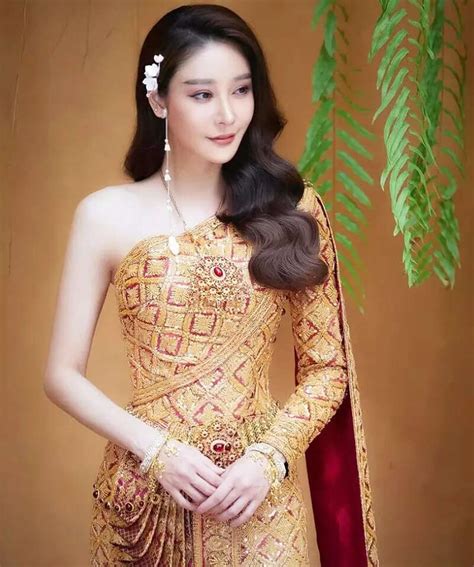 Pictures of Thai actress Tangmo Nida go viral after police recovers her ...