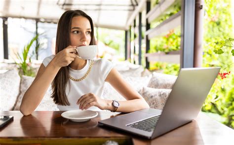 Computer Virus Download File 的图像结果