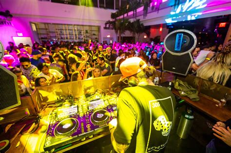 Hudson River Bar - EVENT SPACES NEW YORK