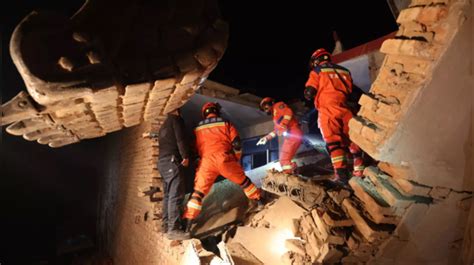 Homes come crashing down as massive earthquake strikes China's ...