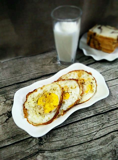 吃半生不熟的荷包蛋有坏处吗-吃半生不熟的荷包蛋有营养吗？