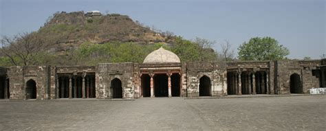 Satmala Fort – The Untold Guardian of Aurangabad’s Hills