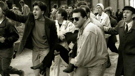 Foto izložba: Žena u Sarajevu pod opsadom - Destination Sarajevo