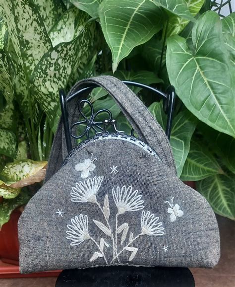 Embroidered Butterflies on a Linen Purse – SereneshimmerStudio