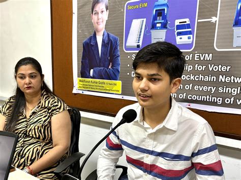 Mumbai: 14-Year-Old PM Awardee Develops Blockchain-Based EVM, Showcases ...