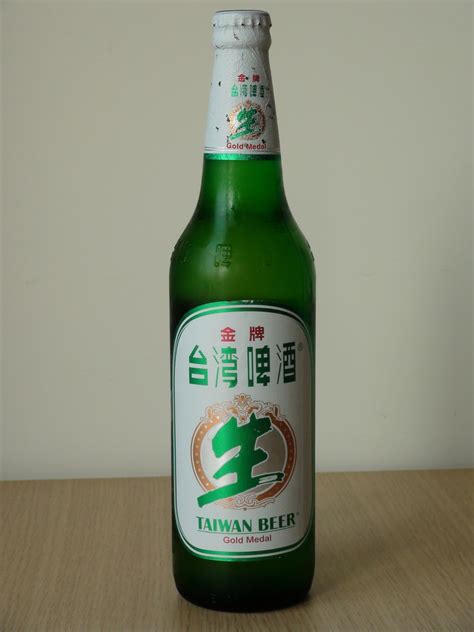 檳榔文摘 - A betel nut a day keeps the doctor away: Taiwan Beer Gold Medal Draft - 金牌台湾生啤酒 "The ...