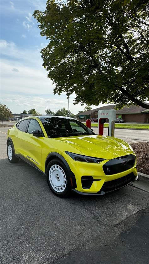 Meijer Ypsilanti | Ypsilanti, MI | EV Station