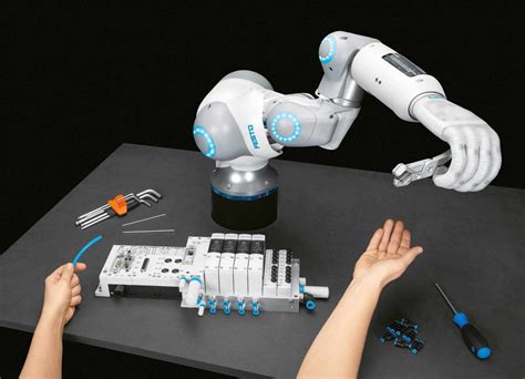 Collaborative Robots 的图像结果