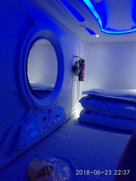 旅游时住太空舱是一种什么样的体验？ - 知乎