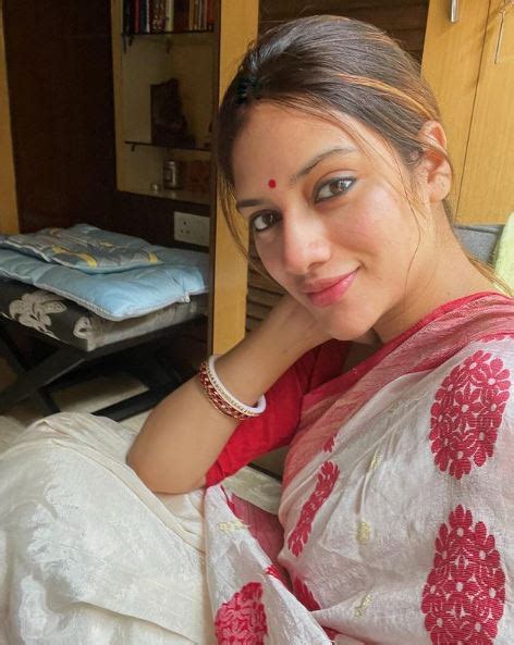 Nusrat jahan new instagram video goes viral | Sangbad Pratidin