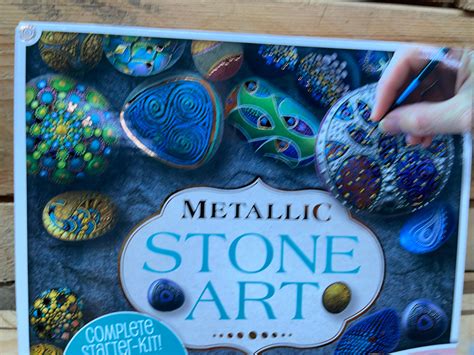 Lot - Rock Paint Kit