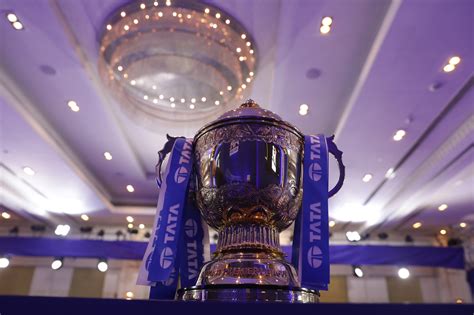IPL 2022: आईपीएल ने किया आगाज, तो भारतीय फैंस ने पाकिस्तानी खिलाड़ियों ...