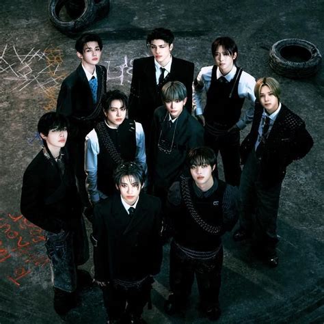 EXTRAORDINARY DAY (EN ESPAÑOL) - &TEAM - LETRAS.COM