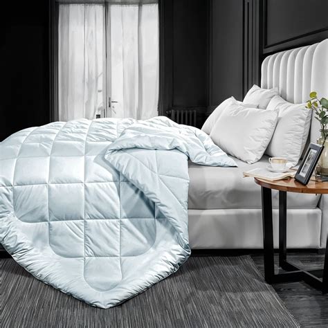 Top Tips to Buy Cotton Quilts for Heavy Winter Online and Keep Cozy Al ...