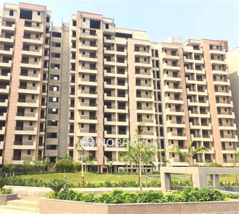 Independent House Sector B-1 - Without Brokerage Unfurnished 2 BHK Flat ...