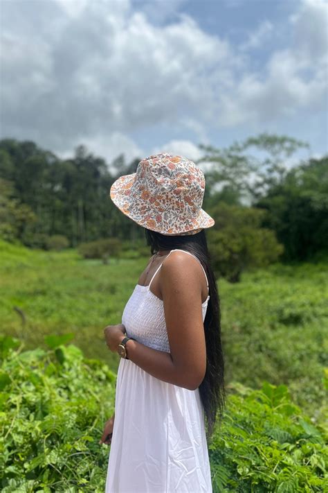 Bucket Hats – Alicia Souza