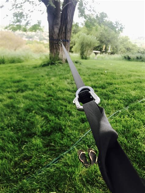 How to Setup Slackline 的图像结果