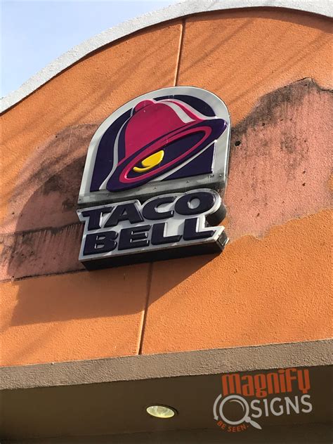 041-TACO Bell Outdoor Sign – Magnify Signs LLC