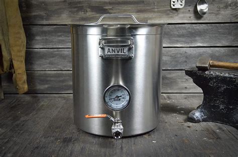 How to Find the Best Brew Kettle for Home Brewing - Beertannica