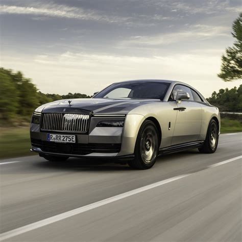 Mukesh Ambani's Z+ level security: Here are all the details | GQ India