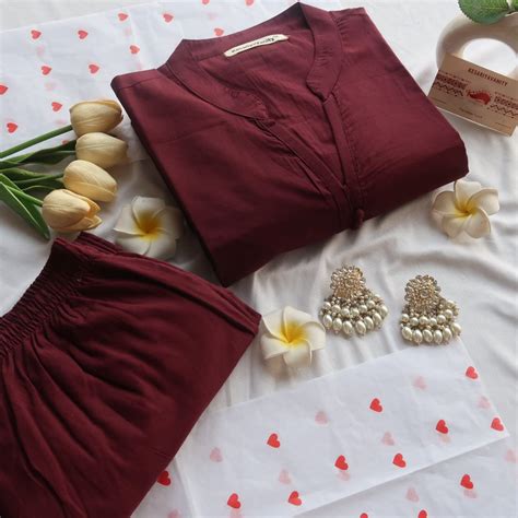 Buy Ethnic Wear for women online at best prices - KesariyaVanity.com