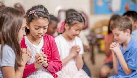 3 Reasons Why Religion Teaching is Important Among Children ...