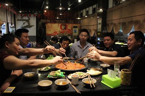 重庆最好吃的网红伙一家火锅店，火锅界的扛把子！_辣味