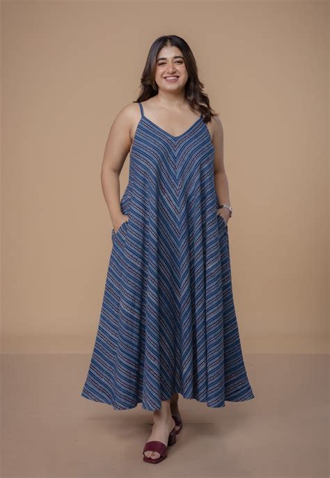 Sonam Blue Dabu Slub Cotton A Line Dress – THE INDIAN ETHNIC CO.