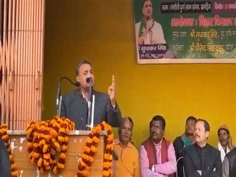 RJD issues show cause notice to MLA Sudhakar Singh over remarks against ...