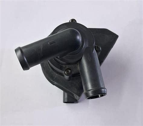 Audi A4, Q5 (2008-12) - Additional Water Pump 309500190 - MJ ...