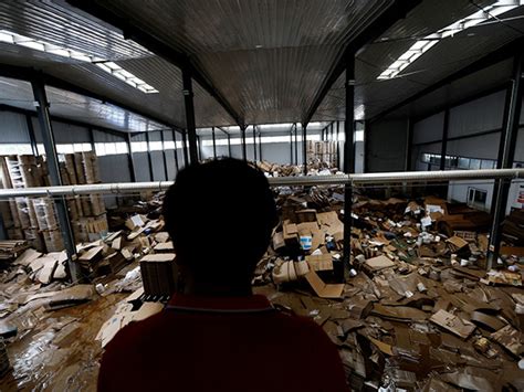 China's manufacturing sector witnesses steep downfall despite ...