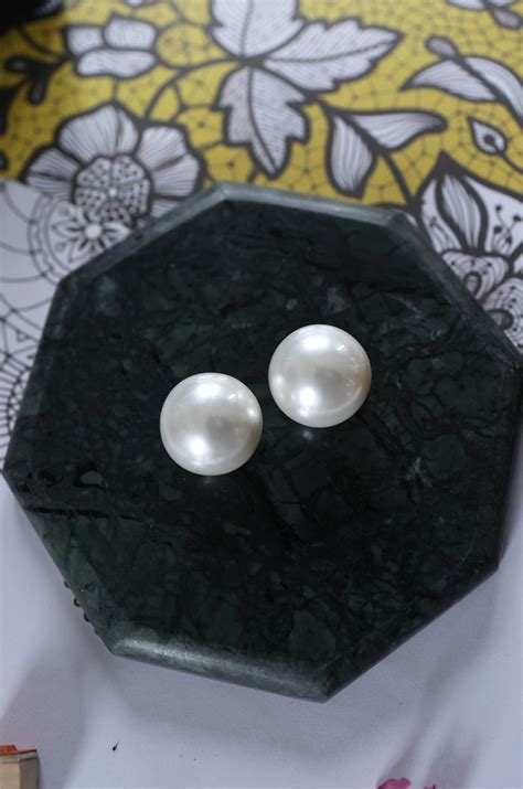 Dreamy Pearl Studs – Do Taara