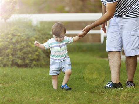 Your 13-month-old's language and cognitive development: Can we talk ...