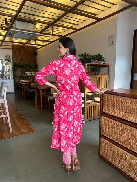 Shop Deep Pink Leaf Print A-Line Kurti Pant Set – Savistudio