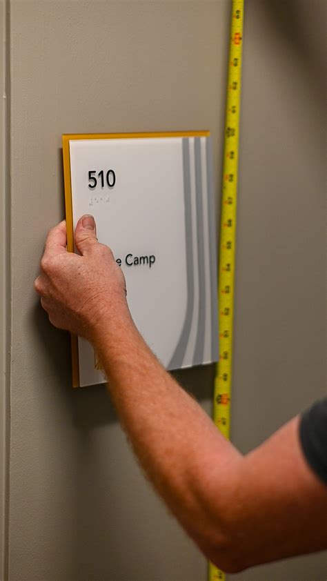 Local Business Signs 的图像结果