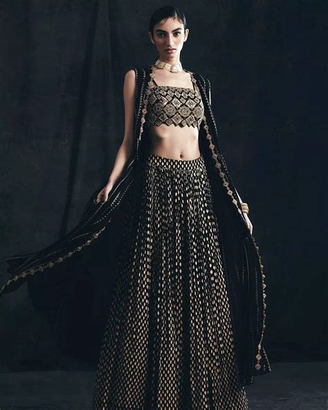 Meet Avanti Nagrath, the first Indian model who opens Versace show at ...