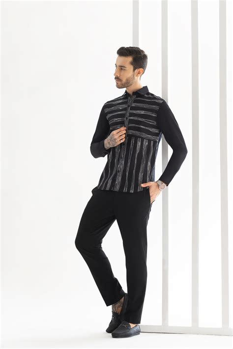 The Drifting Lines – Sazvit