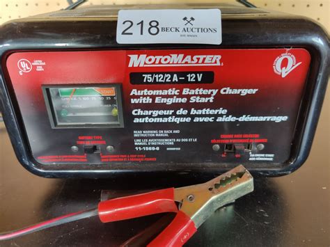 MotoMaster 75/12/2 A-12V Automatic Battery Charger with Engine Start