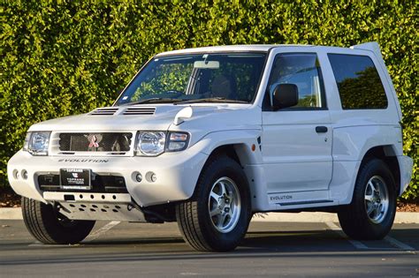 Cars Mitsubishi Pajero Evolution