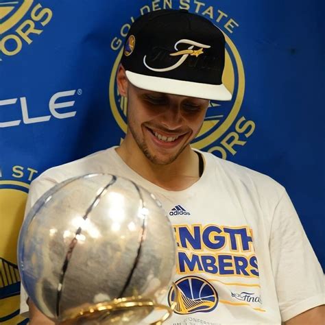 Pin by Brittany Entzminger on Babyfaced Assasin | Stephen curry outfit ...