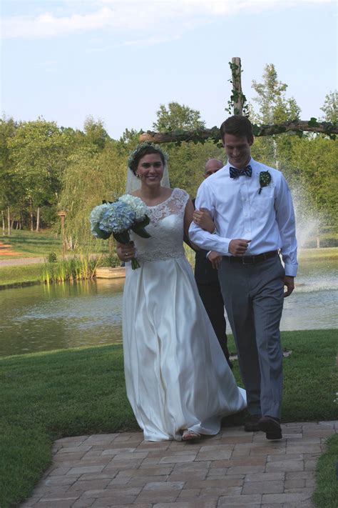 Male Bride 的图像结果