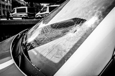 Will using insurance to fix a cracked windshield increase car insurance rates? - L & M Insurance ...