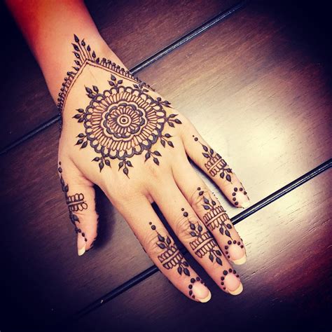 Image result for Simple Mehndi Class