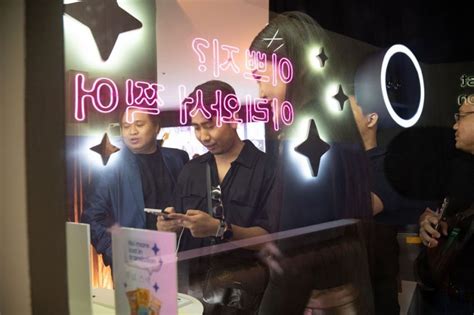 Image result for Android World. Samsung