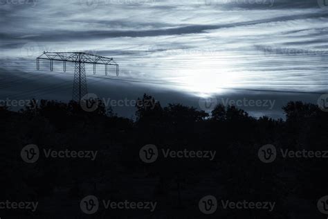 Overhead Power Line 的图像结果