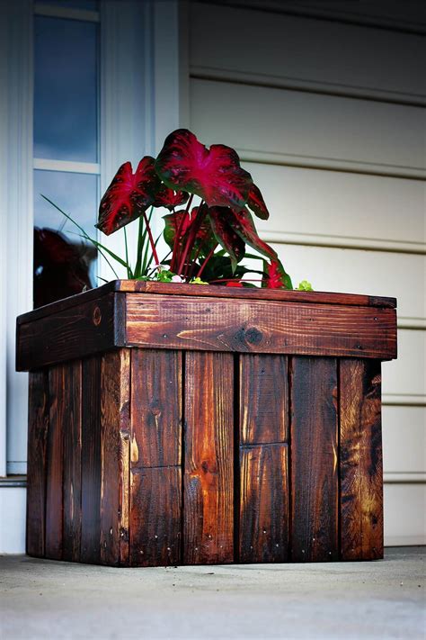 32 Best DIY Pallet and Wood Planter Box Ideas and Designs for 2022