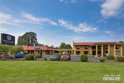 Red Lion Portland Airport - RL Miller Photography LLC