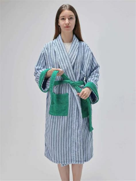 China Cotton Stripe Bathrobe One Size Fit All Comfortable Unisex ...