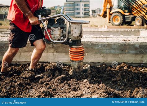 Using a Ground Compactor 的图像结果