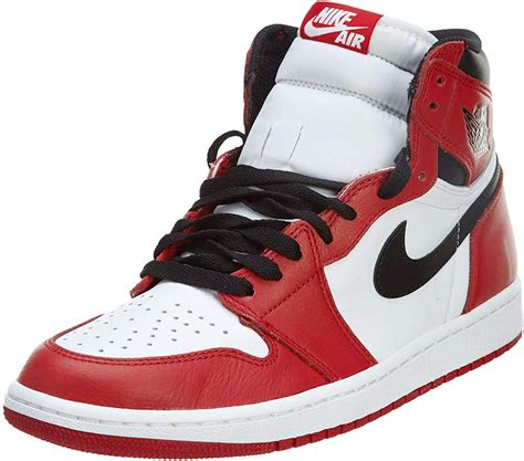 Amazon.com | Air Jordan 1 Retro High OG "Chicago" - 555088 101 | Basketball
